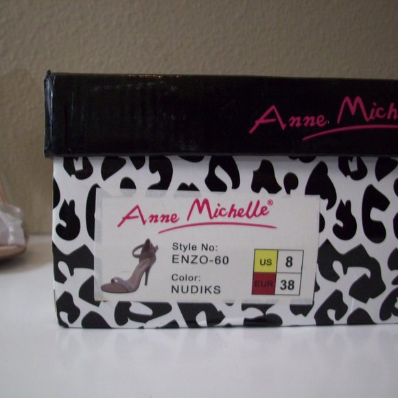 Anne Michelle size 8 tan faux suede rhinestone heels - Picture 10 of 10